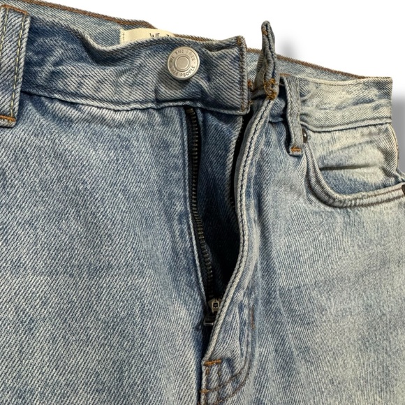 Free People We The Free Distressed Denim Mini Skirt Front Slit Size 27 - Picture 4 of 6